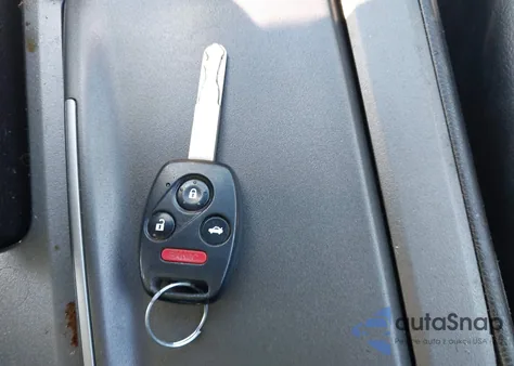 2011 Honda Accord 3.5 Ex-L z USA, uszkodzony, nr VIN 1HGCS2A86BA000056